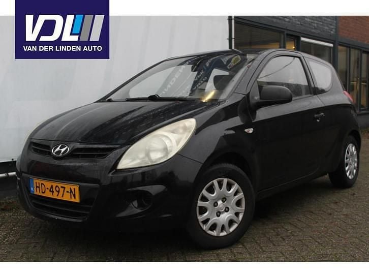 Zwart Occasion 2009 Hyundai i20 Hatchback | € 1.250 (Super prijs) - Afbeelding 1/4