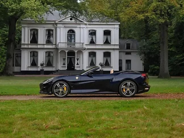 Blauw Gebruikt 2023 Ferrari Portofino Cabriolet | € 279.500 - Afbeelding 1/4