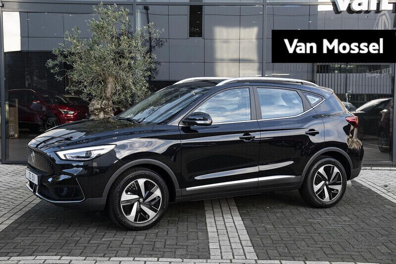 Zwart Gebruikt 2023 MG ZS Luxury Sedan | € 22.995 (Eerlijke prijs) - Afbeelding 1/4