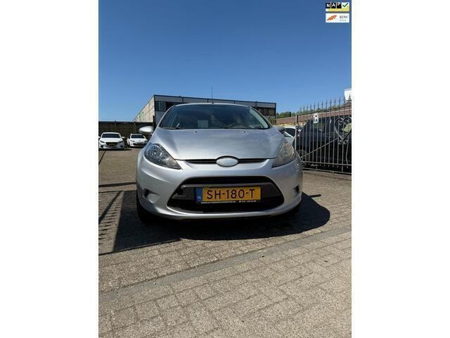 Grijs Gebruikt 2009 Ford Fiesta Trend Hatchback | € 2.950 (Duur) - Afbeelding 1/4