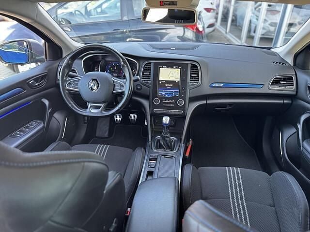 Occasion Renault Mégane GT Line Bose Edition 140 PK (102 kW) 2019 Blauw (metallic) Stationwagen