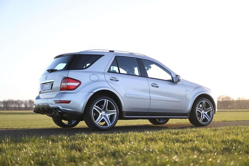 Occasion Mercedes ML63 AMG AMG 510 PK (375 kW) 2010 Zilver SUV