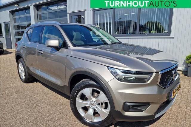 Grijs Gebruikt 2021 Volvo XC40 Business Edition SUV | € 32.745 (Goede deal) - Afbeelding 1/4