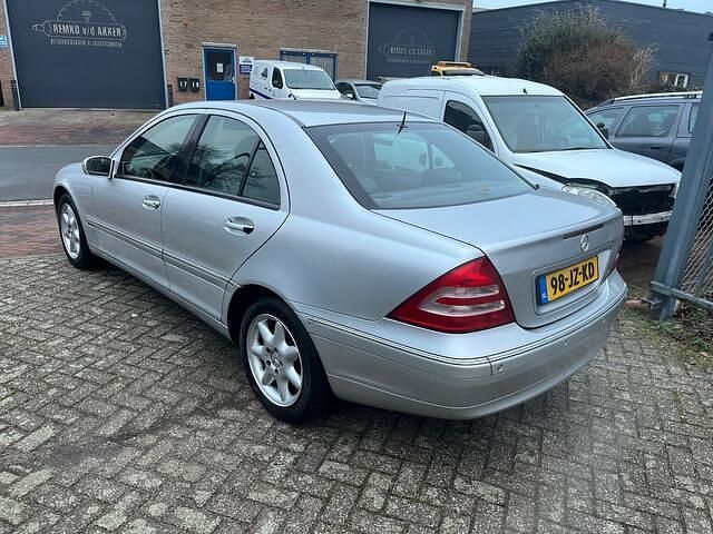 Occasion Mercedes C240 Elegance 170 PK (125 kW) 2002 Grijs (metallic) Sedan