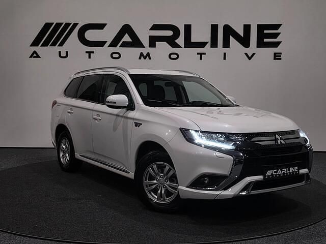 Wit Gebruikt 2021 Mitsubishi Outlander SUV | € 22.450 (Goede deal) - Afbeelding 1/4
