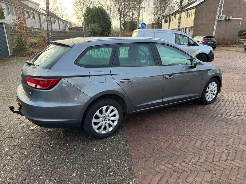 Occasion Seat Leon 125 PK (91 kW) 2016 Grijs Stationwagen