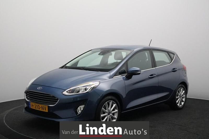 Blauw Gebruikt 2020 Ford Fiesta Titanium Hatchback | € 15.845 (Eerlijke prijs) - Afbeelding 1/4