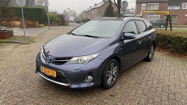 Blauw Occasion 2014 Toyota Auris Touring Sports Stationwagen | € 8.500 (Goede deal) - Afbeelding 1/4
