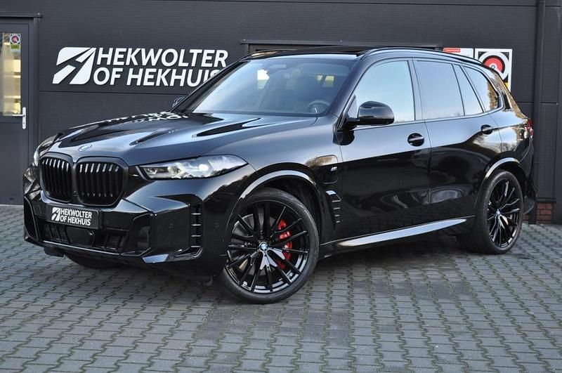 Zwart Occasion 2025 BMW X5 M Sport SUV | € 101.750 - Afbeelding 1/4