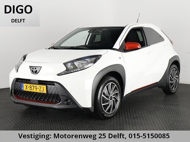 Wit Gebruikt 2024 Toyota Aygo Edition Hatchback | € 17.450 (Eerlijke prijs) - Afbeelding 1/3