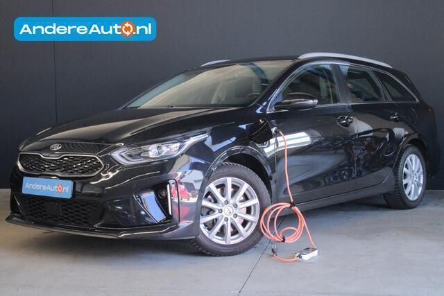 Zwart, metallic lak Gebruikt 2020 Kia Ceed Sportswagon Stationwagen | € 21.995 (Iets duurder) - Afbeelding 1/4