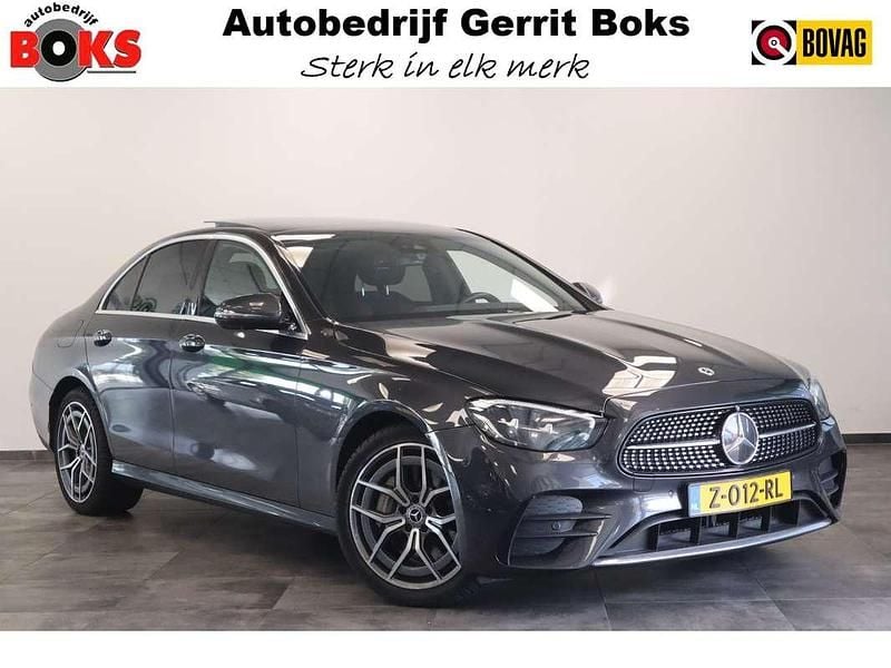 Grijs Gebruikt 2023 Mercedes E300 AMG line Sedan | € 50.950 (Goede deal) - Afbeelding 1/3