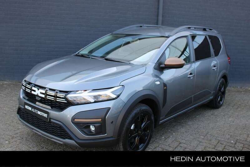 Grijs Nieuw 2025 Dacia Jogger Extreme MPV | € 34.139 (Eerlijke prijs) - Afbeelding 1/4
