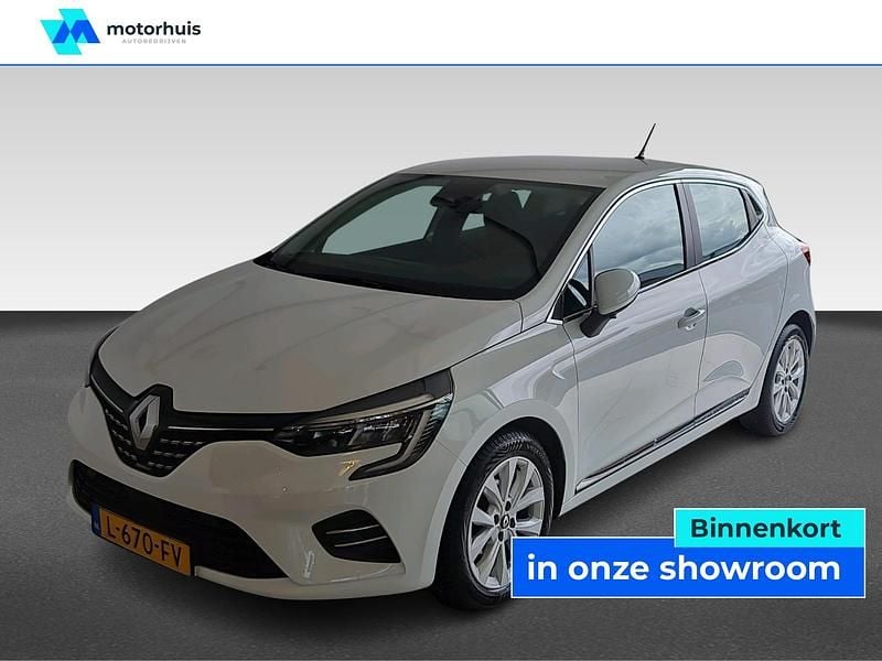 Wit Gebruikt 2021 Renault Clio V Intens Hatchback | € 14.425 (Eerlijke prijs) - Afbeelding 1/4