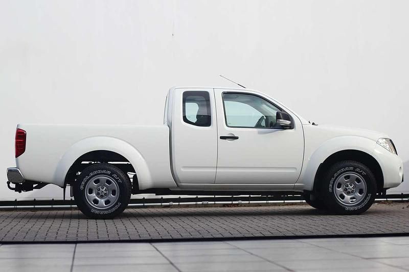 Occasion Nissan Navara XE 190 PK (139 kW) 2012 Wit Pickup