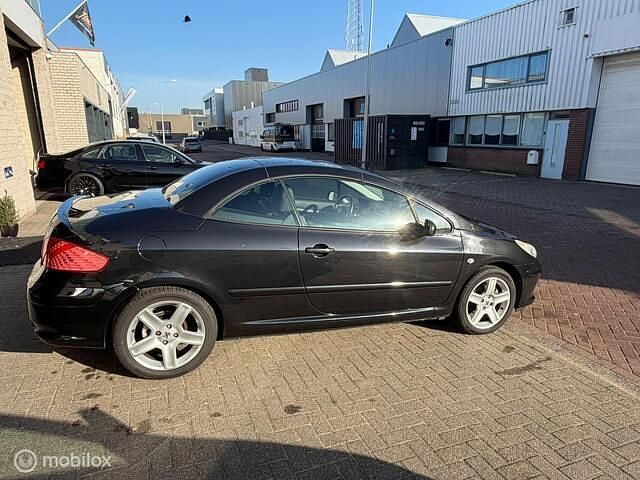 Occasion Peugeot 307 CC 140 PK (102 kW) 2006 Zwart Cabriolet