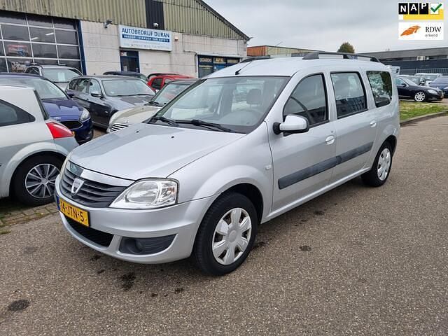 Grijs Gebruikt 2009 Dacia Logan MCV Lauréate MPV | € 1.999 (Eerlijke prijs) - Afbeelding 1/4