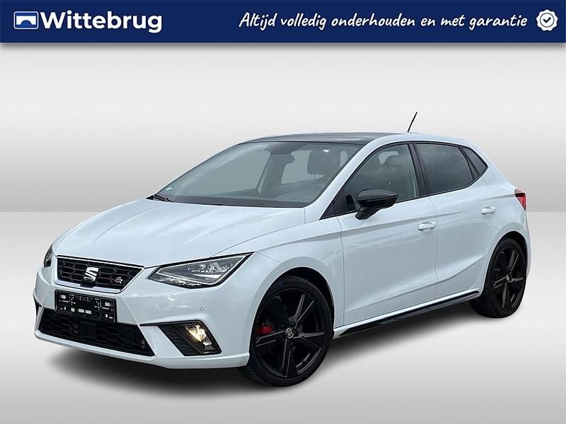 Wit Gebruikt 2021 Seat Ibiza Black Edition Hatchback | € 20.950 (Eerlijke prijs) - Afbeelding 1/2