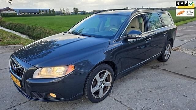 Grijs Occasion 2011 Volvo V70 Kinetic Stationwagen | € 3.250 (Super prijs) - Afbeelding 1/4