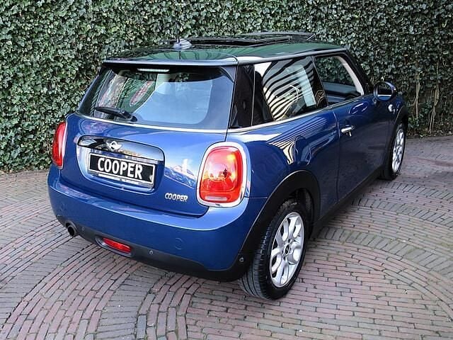 Occasion Mini Cooper Business 136 PK (100 kW) 2016 Blauw (metallic) Hatchback