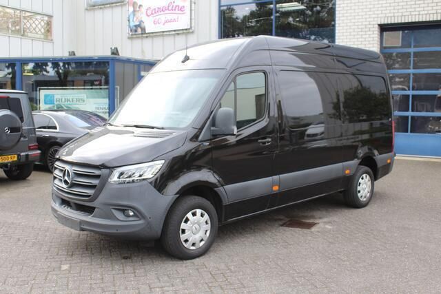 Zwart Gebruikt 2019 Mercedes Sprinter Van | € 32.950 (Duur) - Afbeelding 1/4