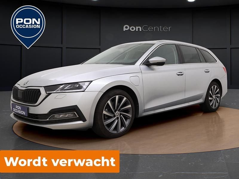 Zilver Gebruikt 2021 Skoda Octavia Business Line Stationwagen | € 22.950 (Eerlijke prijs) - Afbeelding 1/4