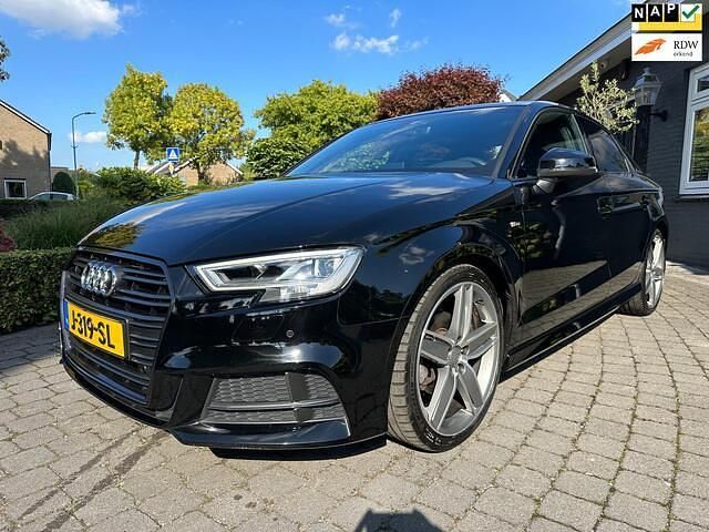 Zwart Gebruikt 2018 Audi A3 S-Line Sedan | € 17.900 (Eerlijke prijs) - Afbeelding 1/4