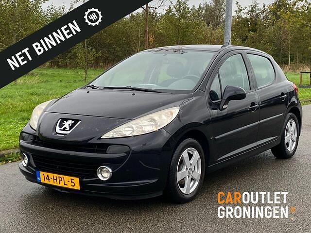 Zwart Gebruikt 2009 Peugeot 207 Hatchback | € 2.490 - Afbeelding 1/4
