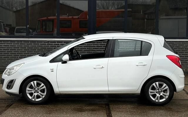 Occasion Opel Corsa Business 86 PK (63 kW) 2013 Wit Hatchback