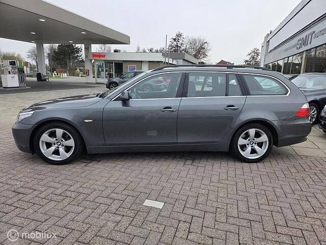 Occasion BMW 525 Comfort Edition 192 PK (141 kW) 2004 Grijs Stationwagen