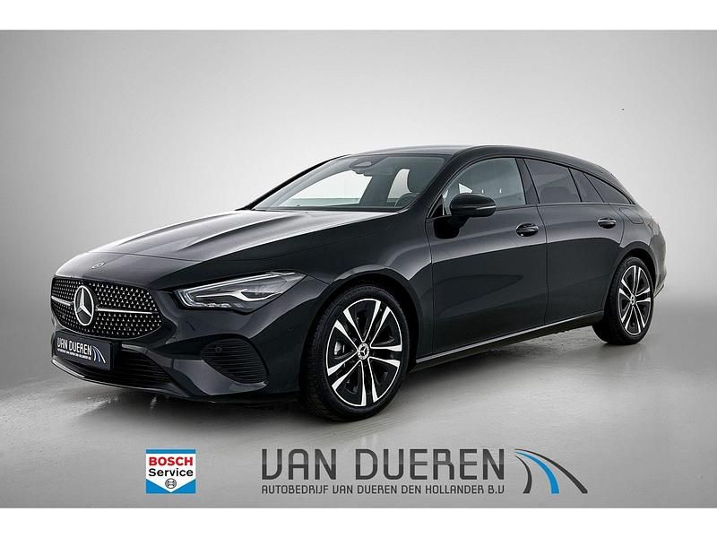 Zwart Occasion 2025 Mercedes CLA180 Business Sedan | € 37.450 (Eerlijke prijs) - Afbeelding 1/4