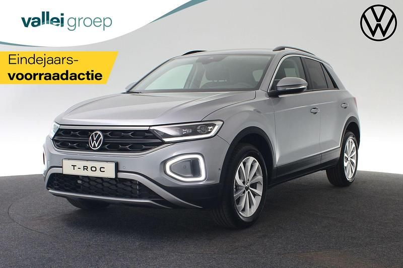 Grijs Nieuw 2025 VW T-Roc Edition SUV | € 37.499 - Afbeelding 1/4
