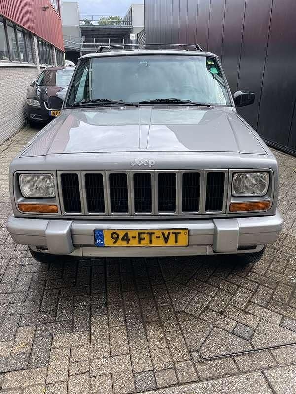 Grijs Gebruikt 2000 Jeep Cherokee SUV | € 7.300 (Eerlijke prijs) - Afbeelding 1/4