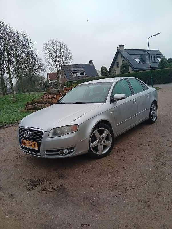 Gebruikt 2006 Audi A4 Sedan | € 2.499 (Super prijs) - Afbeelding 1/4