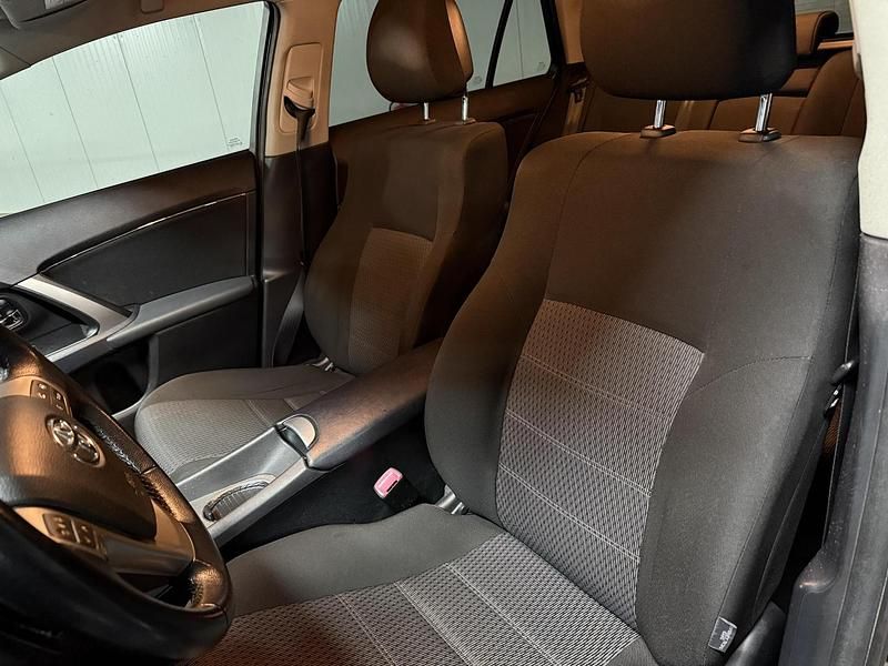 Occasion Toyota Avensis Business Edition 147 PK (108 kW) 2014 (1g6) Stationwagen