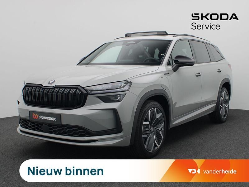 Grijs Nieuw 2025 Skoda Kodiaq Business Line SUV | € 53.900 (Iets duurder) - Afbeelding 1/3