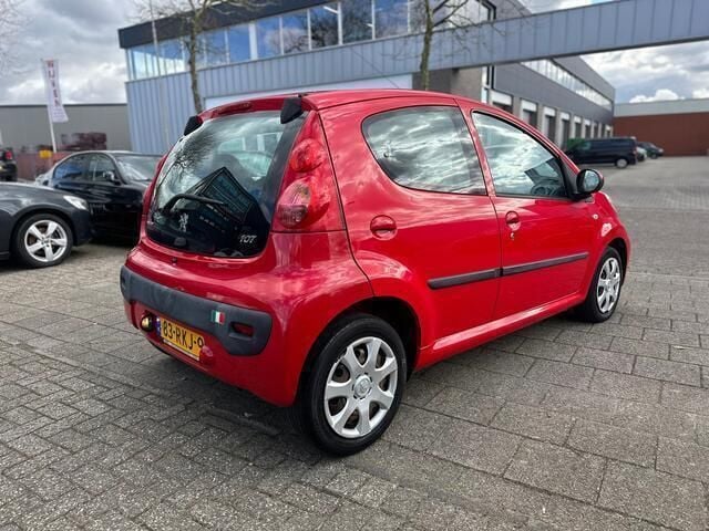 Occasion Peugeot 107 68 PK (50 kW) 2011 Rood Hatchback