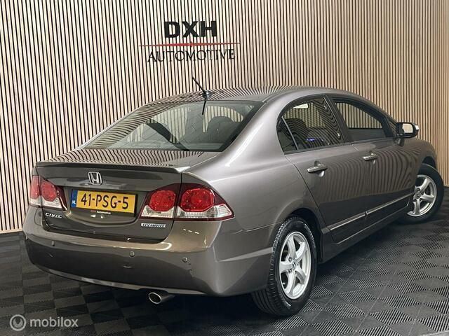 Grijs Gebruikt 2011 Honda Civic Elegance Sedan | € 6.440 (Eerlijke prijs) - Afbeelding 1/4