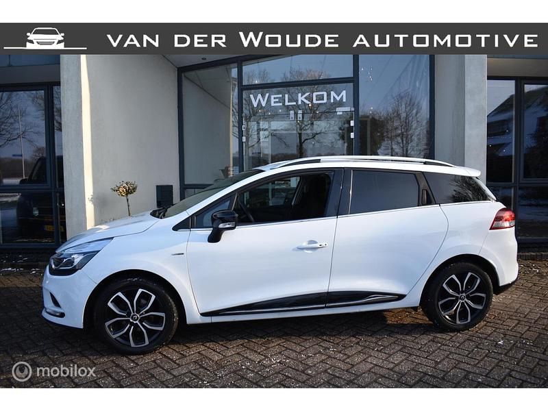 Wit Occasion 2020 Renault Clio GrandTour LIMITED Stationwagen | € 7.999 (Goede deal) - Afbeelding 1/4