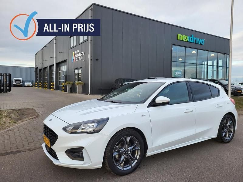 Wit Gebruikt 2020 Ford Focus Business Edition Hatchback | € 17.450 (Eerlijke prijs) - Afbeelding 1/4