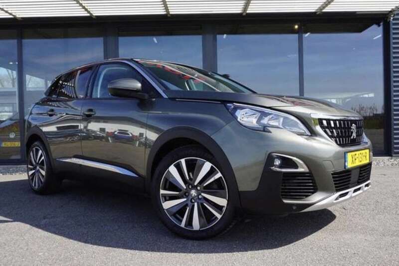 Grijs Gebruikt 2019 Peugeot 3008 Premium MPV | € 13.950 (Eerlijke prijs) - Afbeelding 1/4