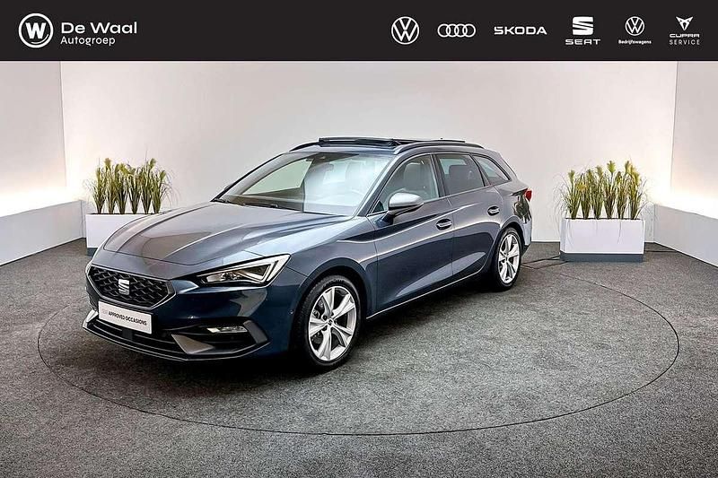 Grijs Occasion 2022 Seat Leon Business Stationwagen | € 23.400 (Iets duurder) - Afbeelding 1/3