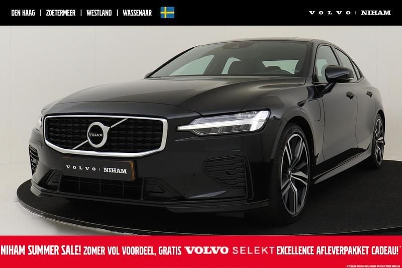 Zwart, metallic lak Gebruikt 2020 Volvo S60 R-Design Sedan | € 33.390 (Eerlijke prijs) - Afbeelding 1/4
