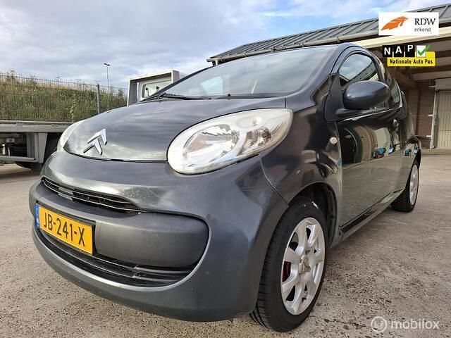 Grijs Gebruikt 2007 Citroën C1 Hatchback | € 1.350 (Eerlijke prijs) - Afbeelding 1/4