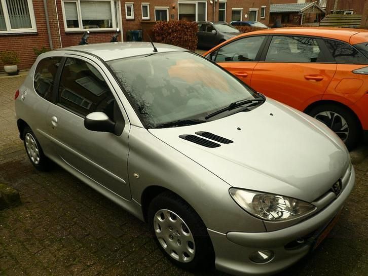 Occasion Peugeot 206 74 PK (54 kW) 2005