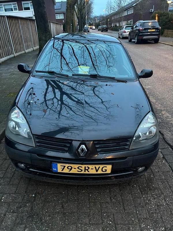 Zwart Occasion 2006 Renault Clio II Hatchback | € 600 (Super prijs) - Afbeelding 1/4