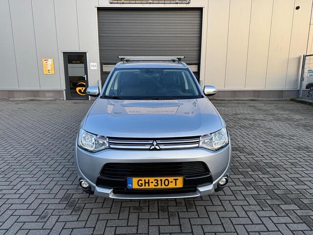 Grijs Occasion 2015 Mitsubishi Outlander Edition SUV | € 12.999 (Eerlijke prijs) - Afbeelding 1/4