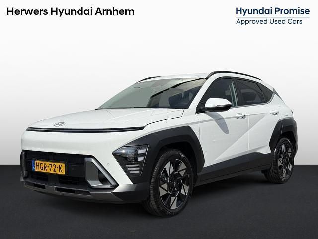 Wit Occasion 2025 Hyundai Kona Comfort SUV | € 33.835 (Eerlijke prijs) - Afbeelding 1/1