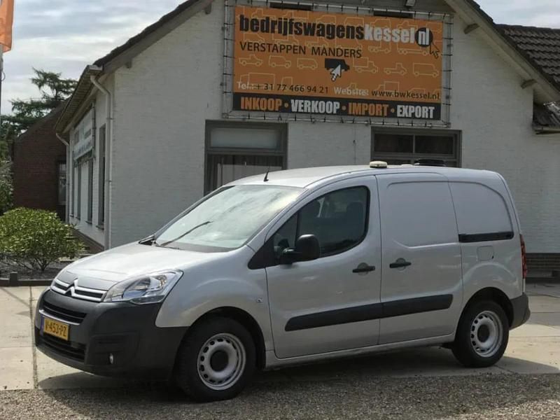 Zilver (metallic) Occasion 2018 Citroën Berlingo MPV | € 7.900 (Super prijs) - Afbeelding 1/4