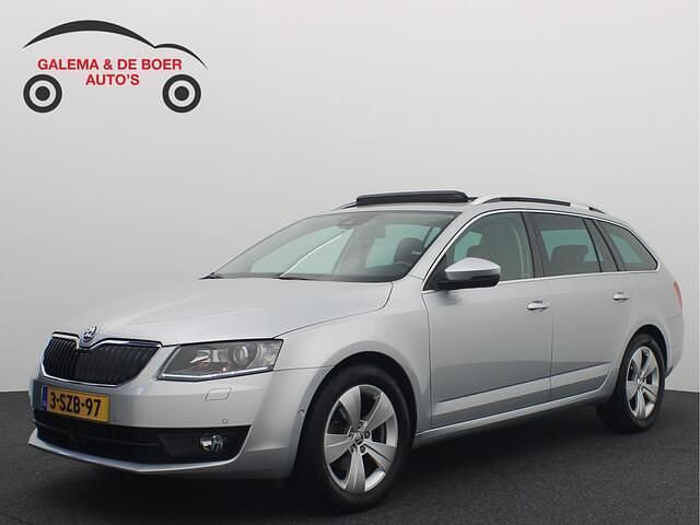 Grijs Gebruikt 2013 Skoda Octavia Business Line Stationwagen | € 10.444 (Duur) - Afbeelding 1/4